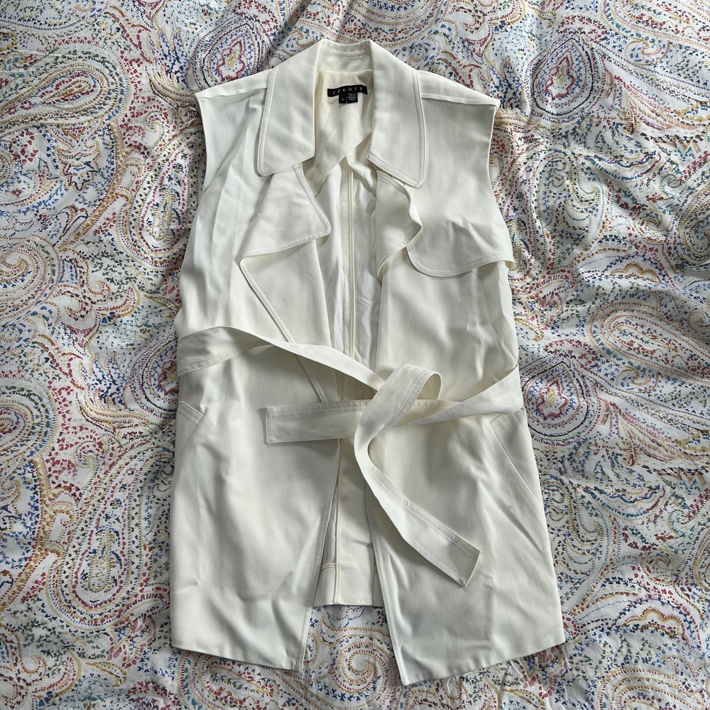 VGUC Theory ivory trench vest